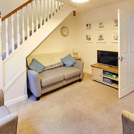 Host & Stay - Richemont Cottage Whitby Exterior photo
